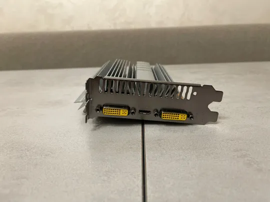 ​​​​​​​Відеокарта для ПК - ZOTAC GT 630 Zone Edition 1GB 128-bit DDR3 З аукціону