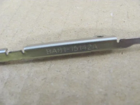 №80-14 кріплення корпуса BA61-01735A для SAMSUNG 550P NP550P7C NP550P оригінал З аукціону