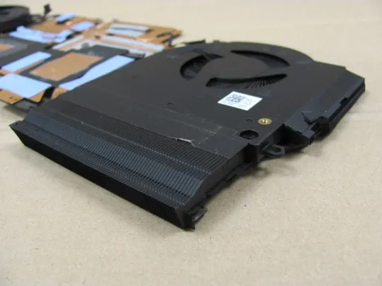 382-27 система охолодження AT2VR001FA0 0H0YNP для Dell Alienware M15 R3 R4 оригінал Недорого