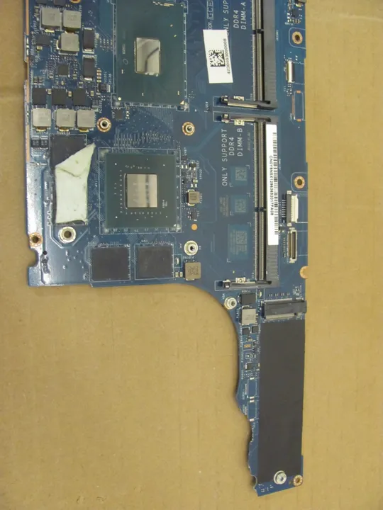 номер0917-1 материнська плата Mainboard,Материнка,Основна плата,Системна плата,Плата системи,Laptop motherboard,мамка,ноутбучна плата AAM00 LA-C361P  i7-6700HQ SR2FQ для  Dell Precision 5510, XPS 15 9550  оригінал Продаж