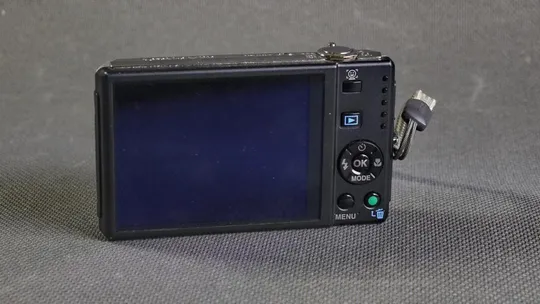 Купити Цифровой фотоаппара 8.0Mpix Pentax Optio V20  +  x6.0 Pentax lens 6.3-31.5mm Вживане