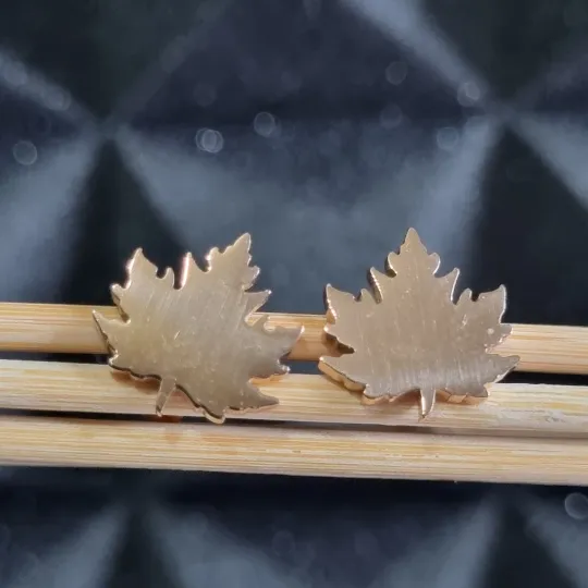 Сережки "Кленовий лист" Недорого