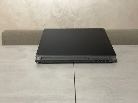 Ігровий ноутбук MSI Cyborg 15 A12VF-055CA, 15,6 FHD IPS, i7-12650H, 16GB, 512GB SSD, nVidia GeForce RTX 4060 8GB Продаж