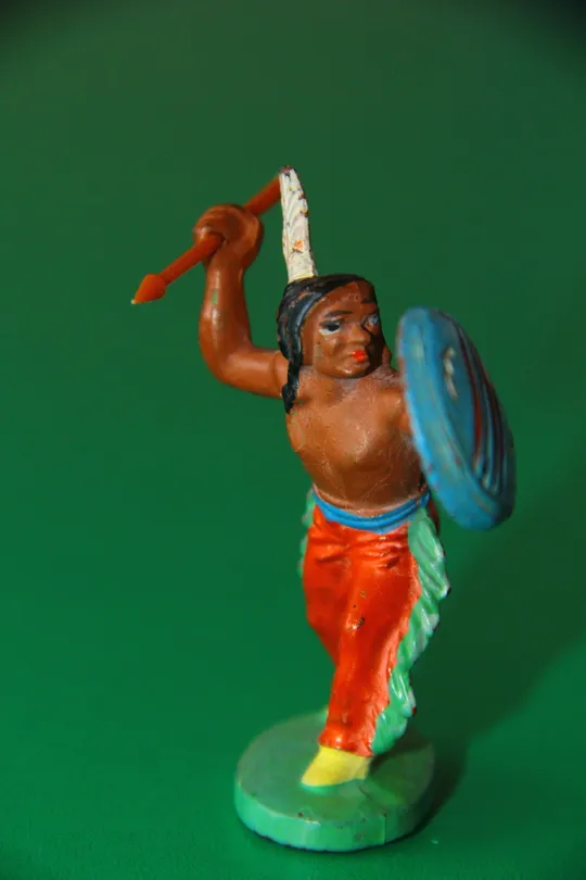 Купити індіанець із списом ГДР №004 БІЛЕ ПЕРО Lisanto Антон Редер