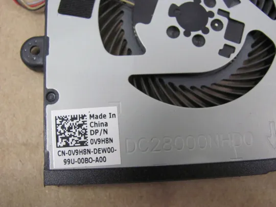 номер0915-2 Вентилятор (кулер, FAN) 0V9H8N DC28000NHD0 для Dell  XPS 15 7590 9570 For Precision 5540 M5540  оригінал З аукціону