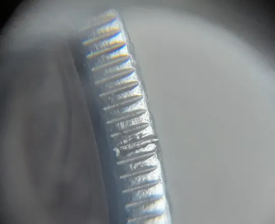 (6342) 5 копійок 1992 брак гуртильного кільця на 10.30 год. + царапина штемпеля у "5" номіналу (5 копеек 1992 брак гуртильного кольца) З аукціону