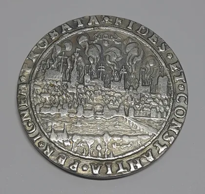 фото, Талер 1629 р. "Торунь в облозі". Копія.