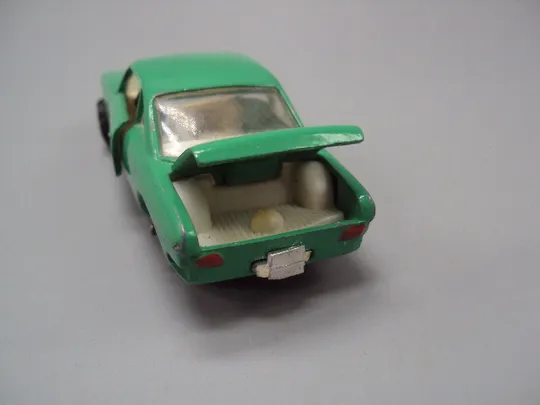 Модель машина Fiat Siata 1500 1:43 автомобиль Фиат ссср 3х9,5 см №15536 Характеристики