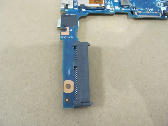 номер0174-21 материнська плата, Mainboard,Материнка,Основна плата,Системна плата,Плата системи,motherboard 6050A2892401  SR2F0  i5-6300U  для  HP EliteBook 840 G3, 850 G3  оригінал З аукціону