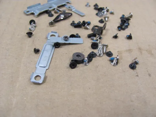 750-22 комплектуюче гвинти  для DELL Latitude 14 5420 оригінал З аукціону