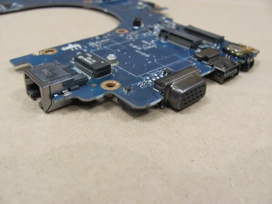 638-18 материнська плата SR340  i5-7300U DDM70 LA-F401P  для  Dell Latitude E5480 оригінал Недорого