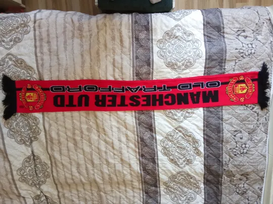 Купити Спортивний шарф Манчестер Юнайтед