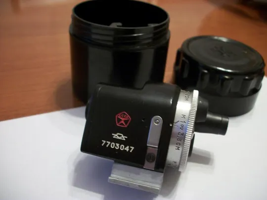 Универсальный видоискатель барабанный . New-Нов . Коллекционный , с красным штампом знак качества, Ціна