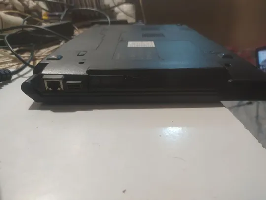 Б/У Ноутбук Lenovo B570e / 15.6&quot; 1366х768 / Pentium B950 2.1Ггц / DDR3-8Гб / SSD - 120Гб Де купити