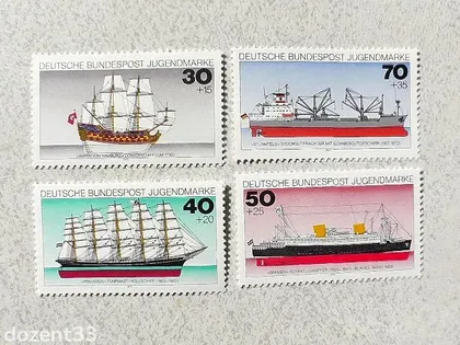 фото, Серія поштових марок Німеччина " Флот Кораблі " 1977 рік
