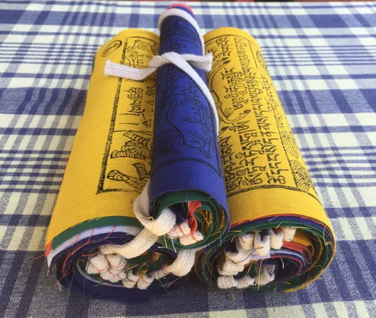 Флажки Лунг-Та, 25х32 см, 100% хлопок без синтетики, 5 шт. в лоте, длина 1,25 м +50 см с концами веревки, Lung-Ta, ЛунгТа, LungTa, Лунг Та, Lung Ta, молитвенные флажки З аукціону