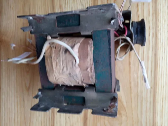 Трансформатор силовой с радиолы. Силовий трансформатор 250В, 6.3В для радіоли. Ціна