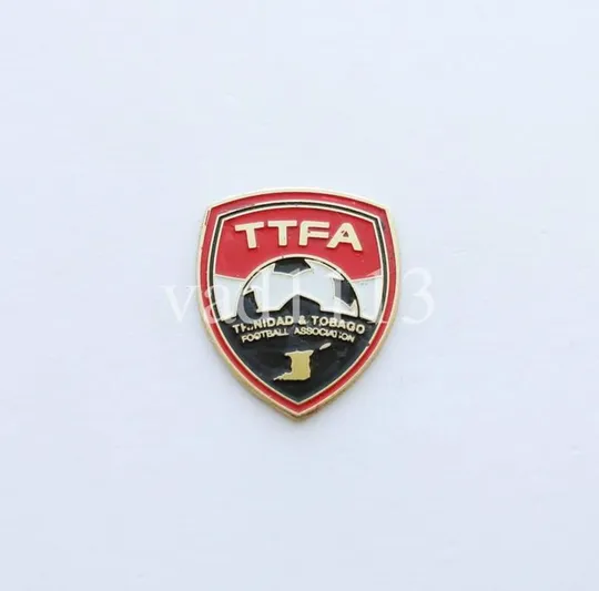 футбол  значок  Федерация футбола  Острова Теркс и Кайкос  /конфедерация КОНКАКАФ / Ціна