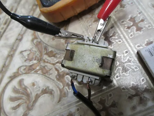 ТРАНСФОРМАТОР ЖИВЛЕННЯ ДТ4 28В, 9В З аукціону