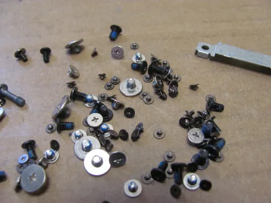 Купити номер1024-14 комплектуюче гвинти  для  HP ZBook 15 G5 ZBook X360 Studio G5 EliteBook 1050 G1 оригінал