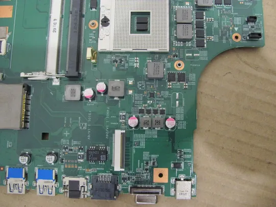 66-6 материнська плата 48.4UY05.011 для MEDION P6640 E6232 оригінал Характеристики