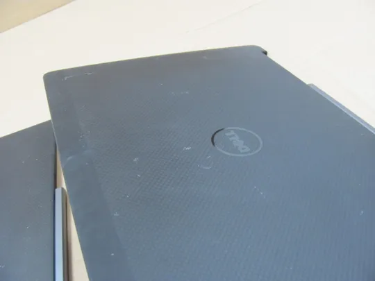 номер0900-1 кришка матриці AQ1DI000203  0R7DJ0 0HGJR3 для Dell Precision 7510 7520  P53F оригінал Продаж