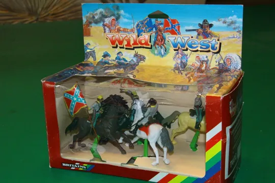 КАВАЛЕРИСТИ КОНФЕДЕРАЦІЇ ПІВДЕННИХ ШТАТІВ кавалеристы BRITAINS 54мм Англія  НАБІР №7402 Ціна