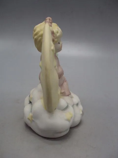 Фигура фарфор статуэтка Германия Classic Porzellan Handarbeit девочка с куклой на луне 11,3 см №26 З аукціону