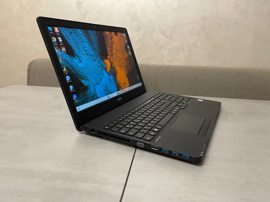 Ноутбук Fujitsu LifeBook A557, 15,6&quot; FHD IPS, i5-7200U, 16GB, 250GB SSD. Гарантія Продаж