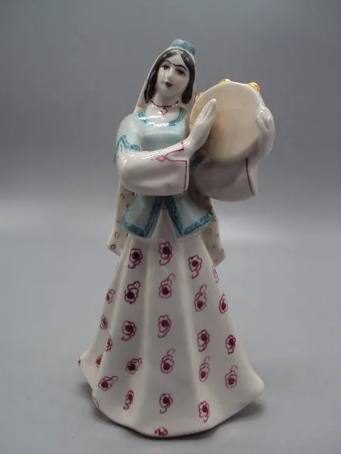 Фигура фарфор Киев девушка азербайджанка с бубном Восточный Азербайджанский танец 21,2 см №14290 Ціна