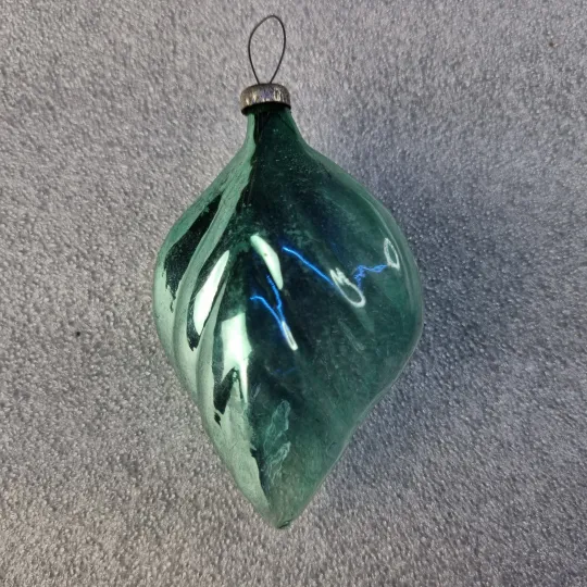 Елочная игрушка "зелёный лист" , ссср Ціна