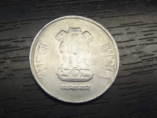 Купити 2 рупії 2012 Індія (крапка)