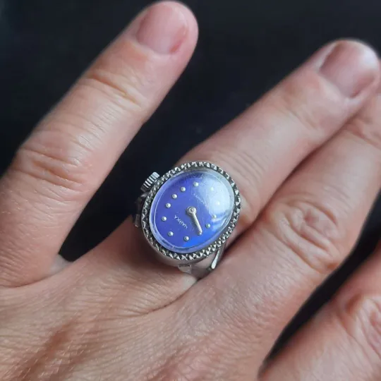 Годинник -каблучка Чайка СССР Часы-кольцо чайка СССР,на ходу. Недорого