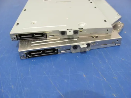 №29-24 DVD-привод для MEDION AKOYA P7632 DNS C17A E7223 оригінал З аукціону