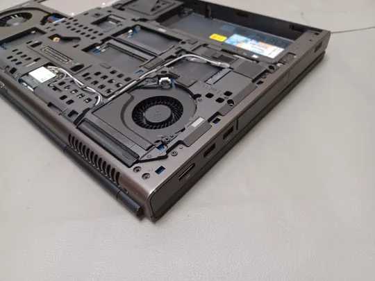 1039 DELL PRECISION M6800 core i7 НІМЕЧЧИНА Торговий майданчик