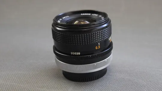 Купити широкоугольный объектив Canon FD 28mm/2.8 S.C. Ф52мм на полный кадр 24x36mm