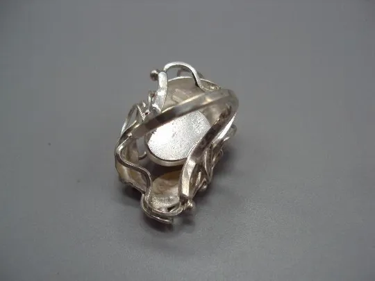 Женское кольцо листья листочки янтарь серебро 925 проба Украина вес 17,89 г 18 размер новое №14372 З аукціону