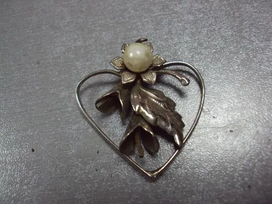 Бижутерия подвеска кулон сердечко сердце цветы каллы мнц длина 3,6 см №11876 Ціна