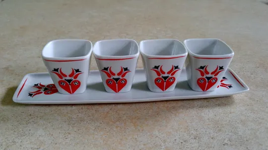 Купити Набір 4 стопки та піднос-човник стара угорська порцеляна Холохаза Hollohaza Вживане