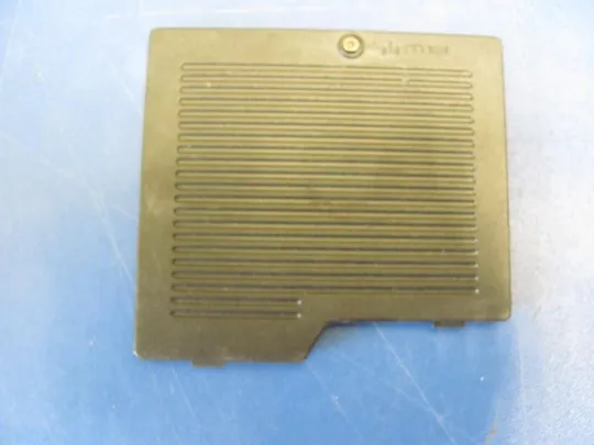 №74-10 Сервісна кришка жорсткого диска для HP Compaq 6710b 6710s 6715b 6715s 6070b0153501 Ціна