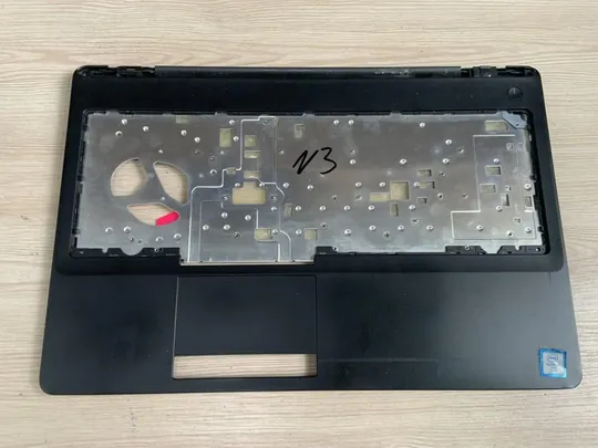 N0292 Dell E5570 Кришка з тачпадом №3 (тріснута + решітка) Ціна