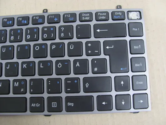 номер0955-5  клавіатура ДОНОР 6-80-W2300-071-1  MP-13C26D0J430 для Clevo W230SS W230SD W230SS W230ST оригінал Де купити