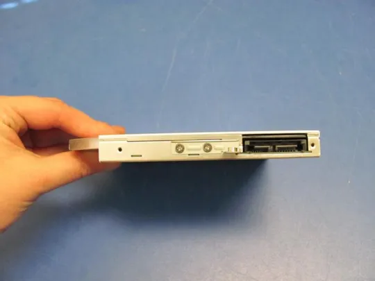 №50-14 CD/DVD-привод SN-S083 для MEDION ERAZER X6811 оригінал Де купити