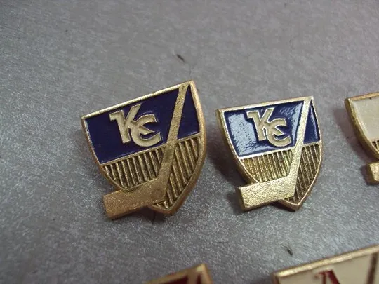 Купити знак хоккей хк спартак крылья советов динамо локомотив лот 5 шт №5192