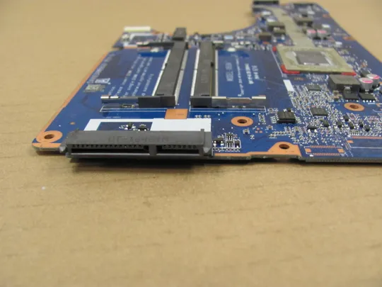 номер136-33 материнська плата,Mainboard,Материнка,Основна плата,Системна плата,Плата системи DAX93AMB6G0 809001-002 AMD A10-9600P  для HP ProBook 450 G4 оригінал З аукціону