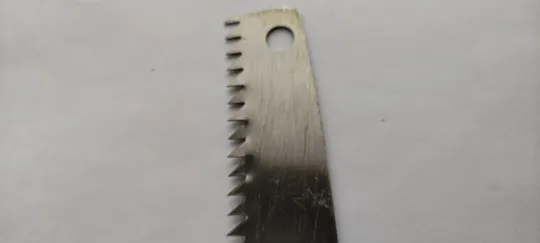 Cучкорезная пила , острая, не бывшая в употреблении. pf957 Де купити