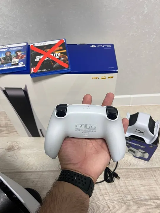 Купити Продам Ps5 CFI-1208A повний коплект + доксстаніція hayper-x