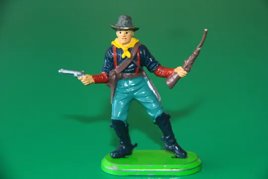 КАВАЛЕРИСТ 7-ої КАВАЛЕРІЇ США з карабіном та револьвером BRITAINS  54мм Англія Ціна