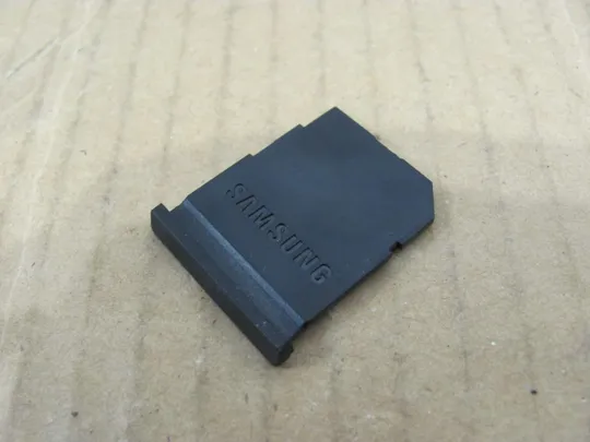 номер0326-34 заглушка BA61-01395A для SAMSUNG NP600 NP600B5B4 NP400B оригінал Ціна