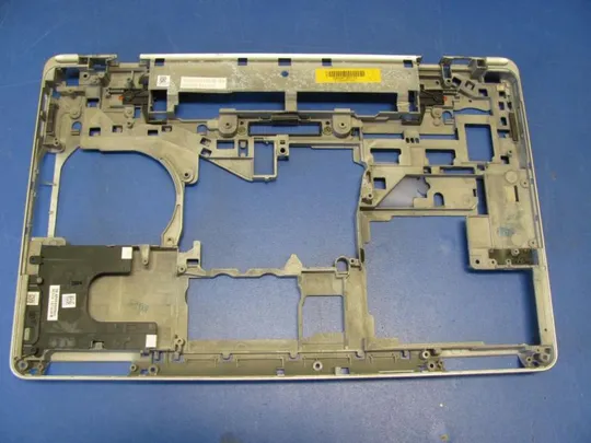 56-18 Кришка (дно, корито, піддон) корпуса 08JY6M для DELL LATITUDE E6540 оригінал Ціна